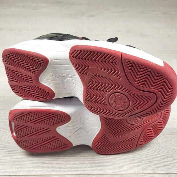 Jordan Max Aura 6 Basketball Shoes – Youth Size 4 - Picture 3 of 3